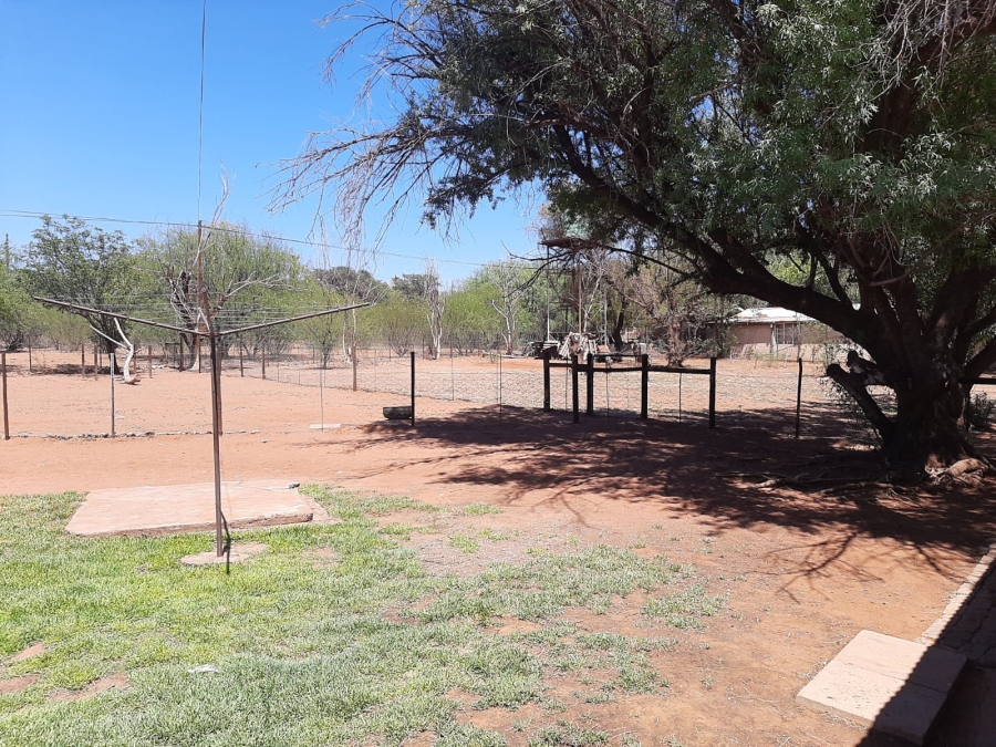 To Let 4 Bedroom Property for Rent in Dibeng Northern Cape